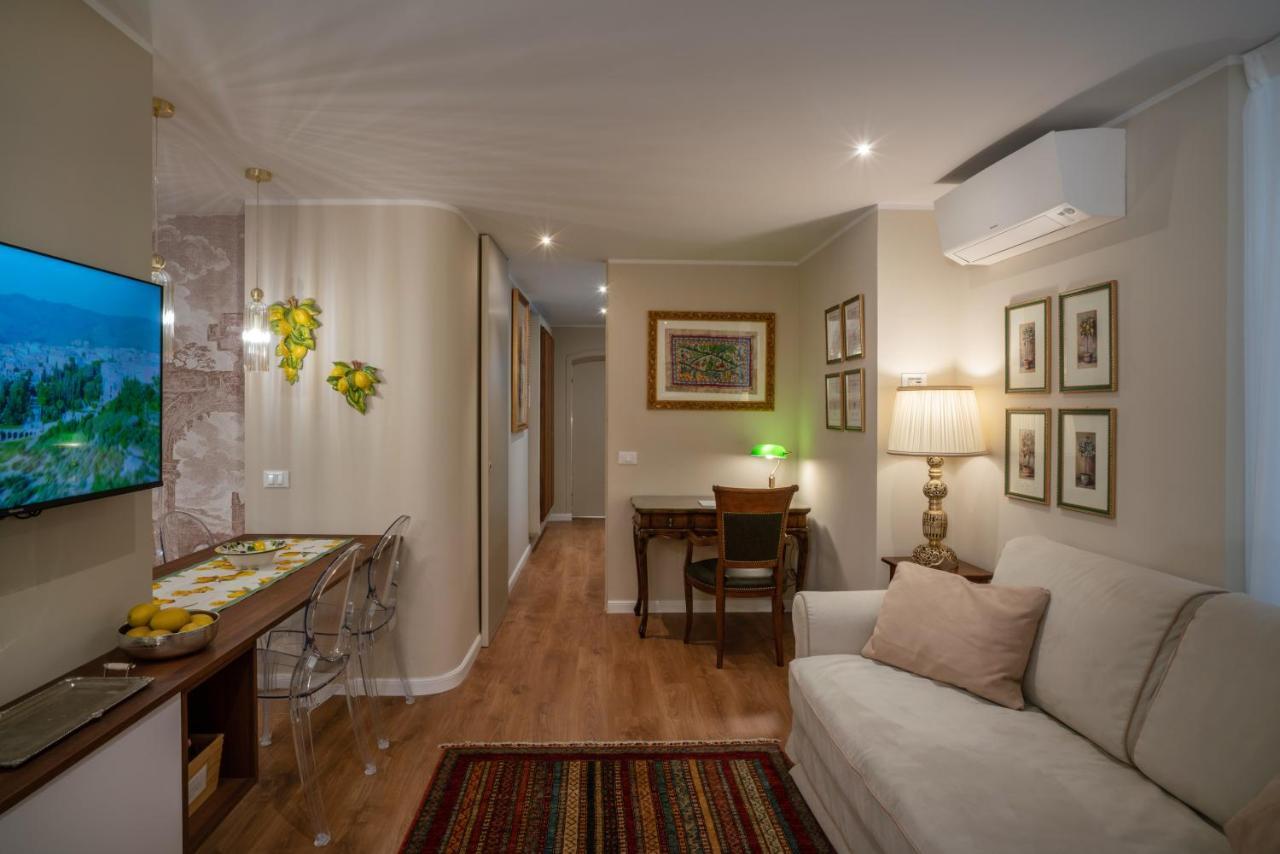 Charming Stay In Roma - Luxury Holiday Apartment Bagian luar foto