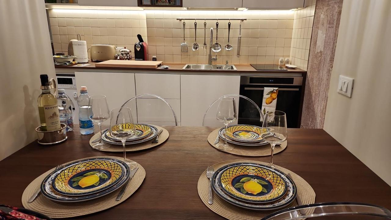 Charming Stay In Roma - Luxury Holiday Apartment Bagian luar foto