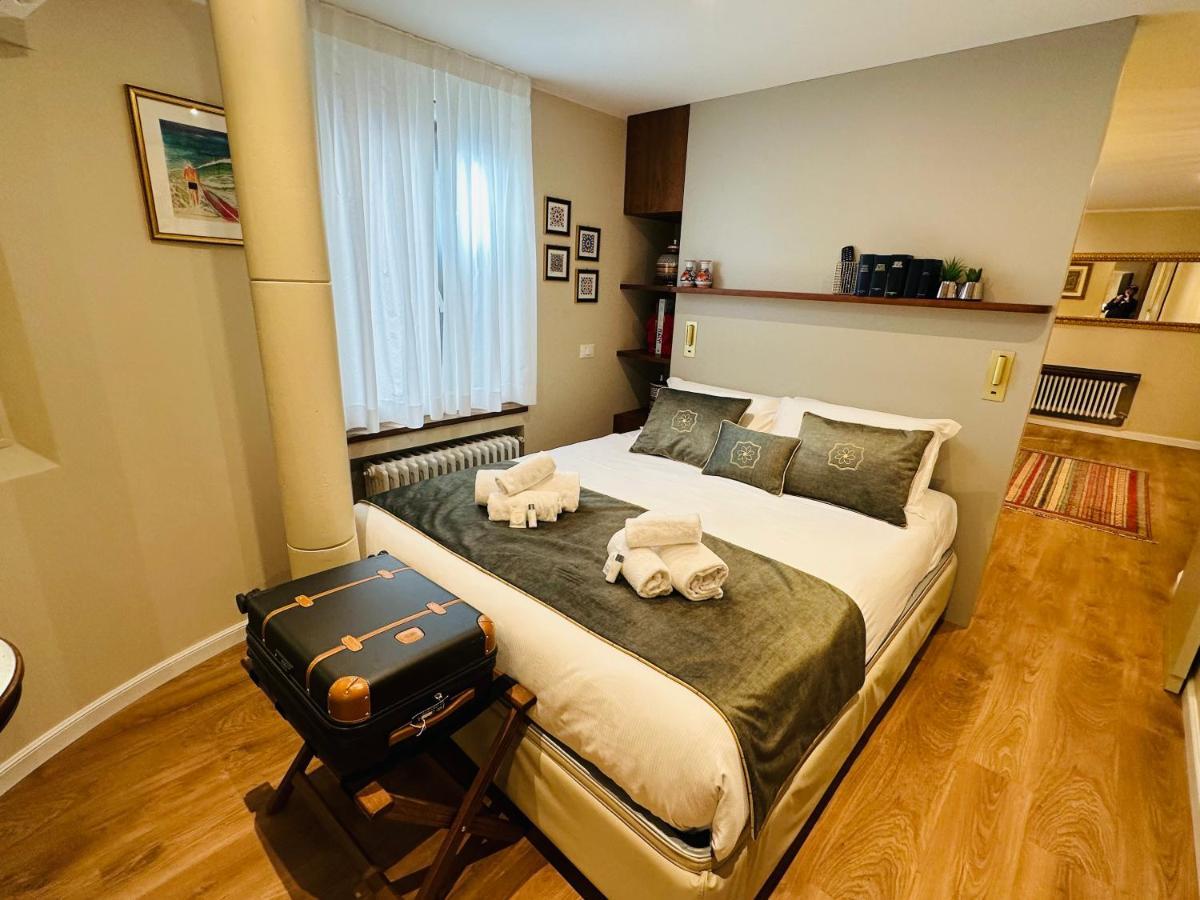 Charming Stay In Roma - Luxury Holiday Apartment Bagian luar foto
