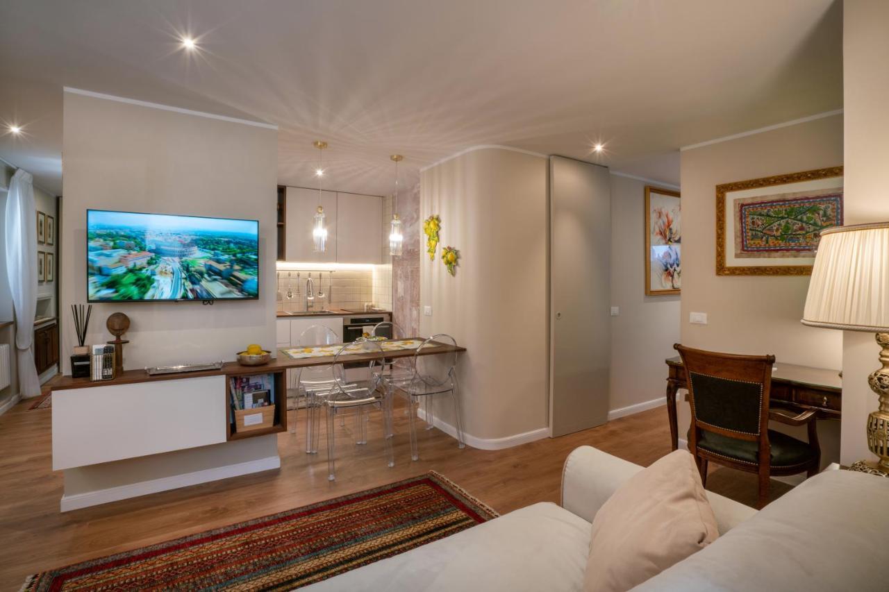 Charming Stay In Roma - Luxury Holiday Apartment Bagian luar foto