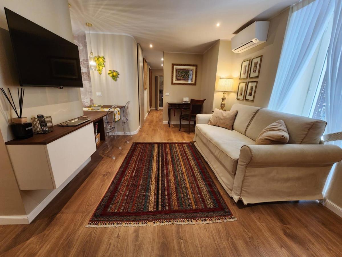Charming Stay In Roma - Luxury Holiday Apartment Bagian luar foto