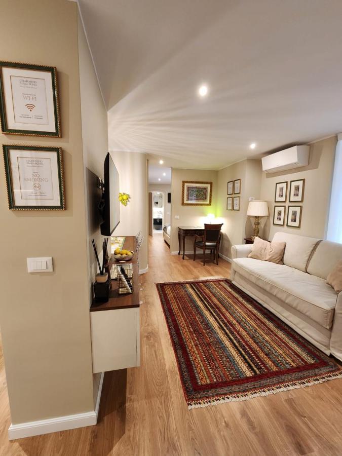 Charming Stay In Roma - Luxury Holiday Apartment Bagian luar foto