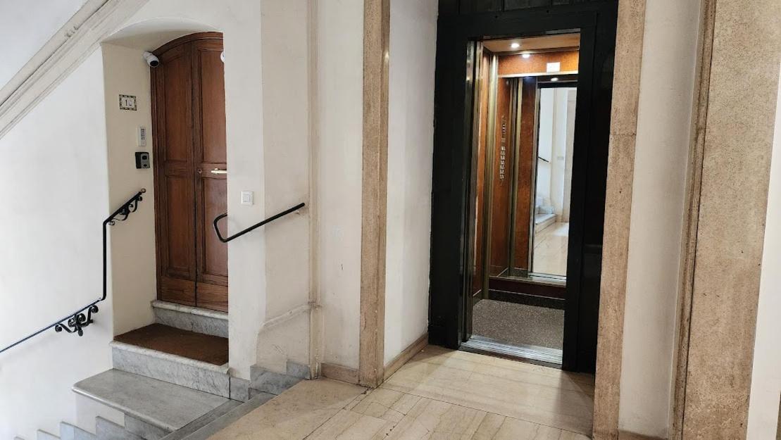 Charming Stay In Roma - Luxury Holiday Apartment Bagian luar foto