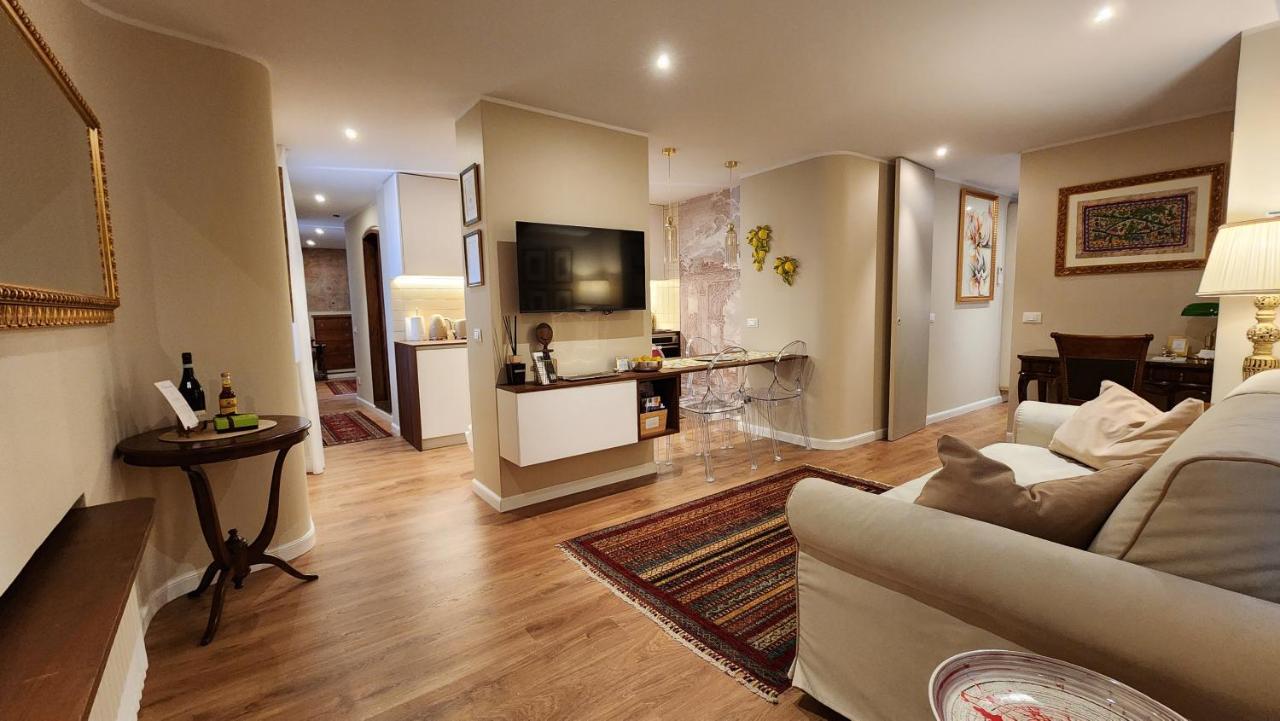 Charming Stay In Roma - Luxury Holiday Apartment Bagian luar foto